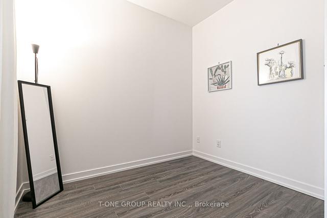 1712 - 20 Edward St, Condo with 2 bedrooms, 1 bathrooms and 0 parking in Toronto ON | Image 8