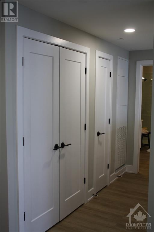 Lots of closet space | Image 23
