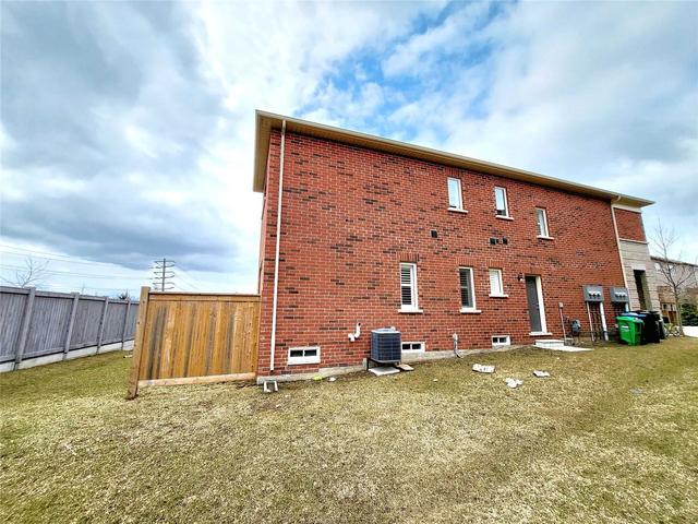 80 Aspen Hills Rd, House attached with 3 bedrooms, 3 bathrooms and 2 parking in Brampton ON | Image 29