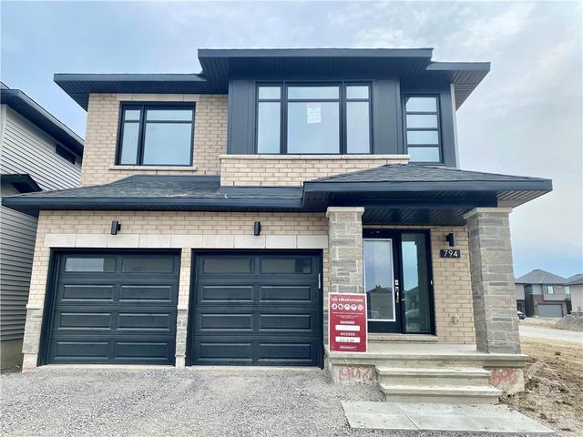 794 Chorus Drive, House detached with 4 bedrooms, 3 bathrooms and 6 parking in Ottawa ON | Image 1