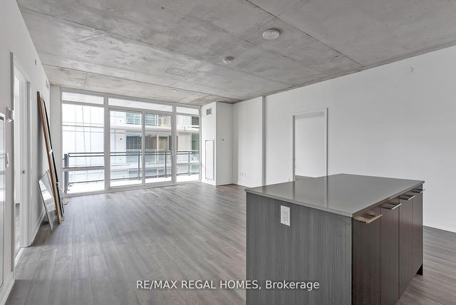 305 - 45 Baseball Pl, Condo with 3 bedrooms, 2 bathrooms and 1 parking in Toronto ON | Image 10