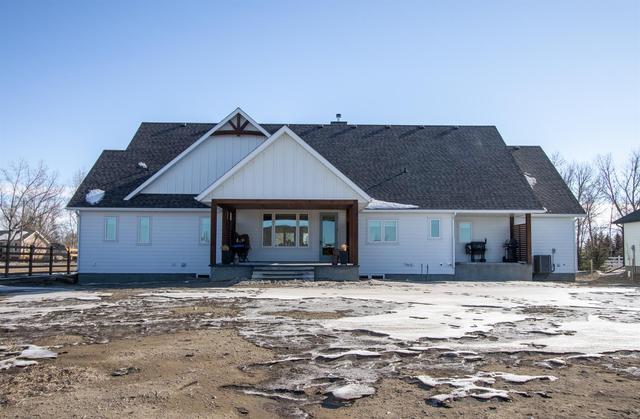 506 3 Street, House detached with 6 bedrooms, 3 bathrooms and 6 parking in Lethbridge County AB | Image 46