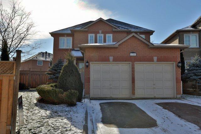 6756 Dillingwood Dr, House detached with 3 bedrooms, 4 bathrooms and 4 parking in Mississauga ON | Image 1
