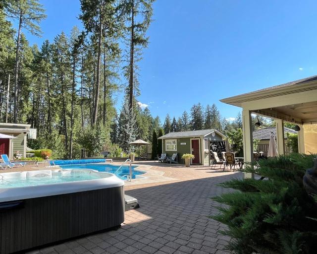 2066 Massie Road, House detached with 3 bedrooms, 3 bathrooms and null parking in Kootenay Boundary C BC | Image 64