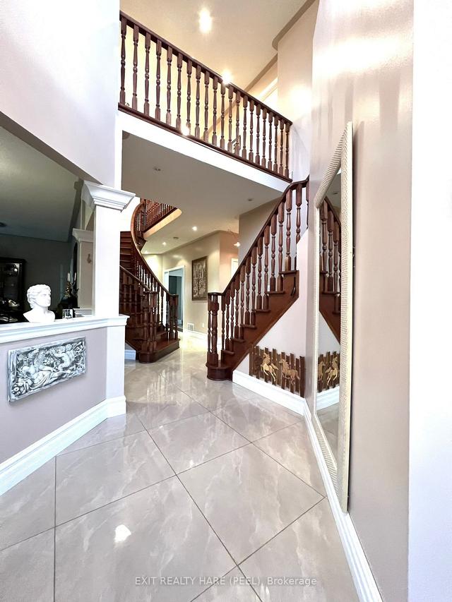 3 Applegrove Crt, House detached with 4 bedrooms, 5 bathrooms and 7 parking in Brampton ON | Image 35