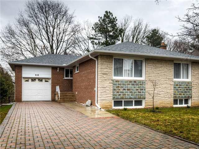 79 Maxome Ave, House detached with 3 bedrooms, 3 bathrooms and 4 parking in Toronto ON | Image 1