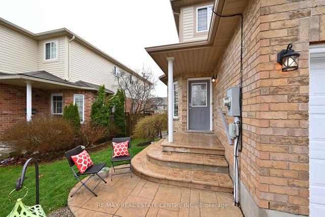 192 Severn Dr, House attached with 3 bedrooms, 3 bathrooms and 4 parking in Guelph ON | Image 23