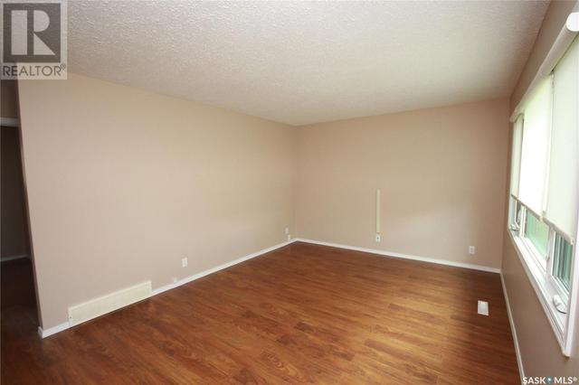 1731 St. Laurent Drive, House detached with 3 bedrooms, 1 bathrooms and null parking in North Battleford CY SK | Image 4