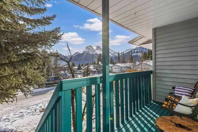102 Grotto Terrace, Home with 3 bedrooms, 1 bathrooms and 3 parking in Kananaskis AB | Image 11