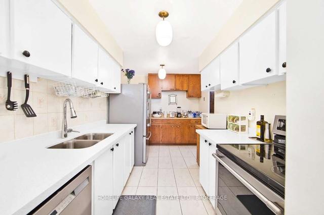 103 - 3420 Eglinton Ave E, Condo with 3 bedrooms, 2 bathrooms and 1 parking in Toronto ON | Image 2