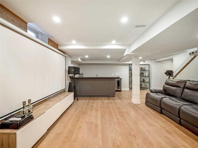 ontario - 5 Tasha Crt, House detached with 4 bedrooms, 4 bathrooms and 6 parking in Vaughan ON | Image 22