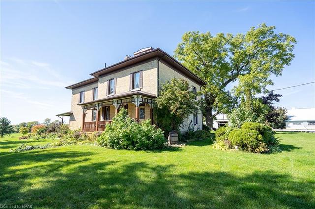 82521 Allboro Line, House attached with 7 bedrooms, 2 bathrooms and 5 parking in Central Huron ON | Image 17