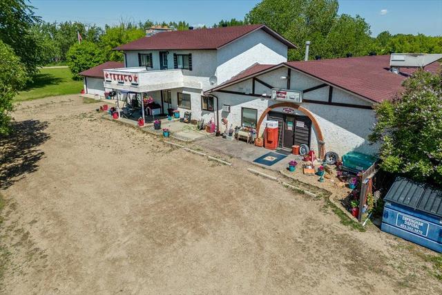 28074 Township Road 384, House detached with 3 bedrooms, 2 bathrooms and null parking in Red Deer County AB | Image 4