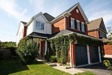 102 Gartshore Dr, House detached with 4 bedrooms, 4 bathrooms and 4 parking in Whitby ON | Image 1
