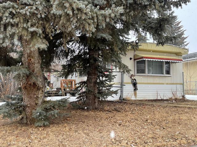 206 Alberta Street, House detached with 2 bedrooms, 1 bathrooms and 4 parking in Camrose County AB | Image 1