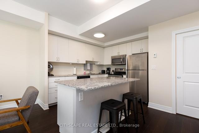 303 - 380 Wallace Ave, Townhouse with 2 bedrooms, 3 bathrooms and 1 parking in Toronto ON | Image 12