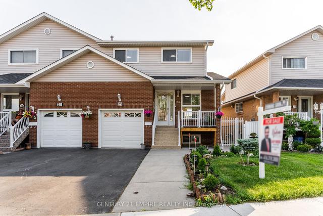 23 Ashford Crt, House semidetached with 3 bedrooms, 3 bathrooms and 4 parking in Brampton ON | Image 1