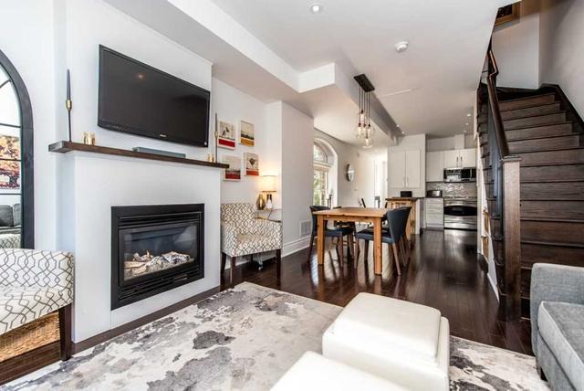 8 - 200 Annette St, Townhouse with 3 bedrooms, 3 bathrooms and 1 parking in Toronto ON | Image 5