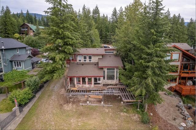 5190 Celista Place, House detached with 3 bedrooms, 2 bathrooms and 6 parking in Columbia Shuswap F BC | Image 15