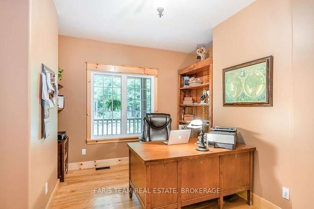 697 Lafontaine Rd E, House detached with 3 bedrooms, 4 bathrooms and 18 parking in Tiny ON | Image 34