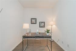 6410 - 1 Bloor St E, Condo with 1 bedrooms, 2 bathrooms and 0 parking in Toronto ON | Image 8