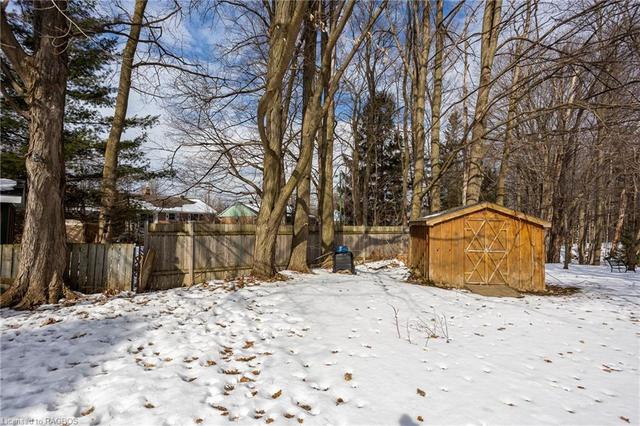 826 11th Street W, House detached with 2 bedrooms, 1 bathrooms and null parking in Owen Sound ON | Image 36