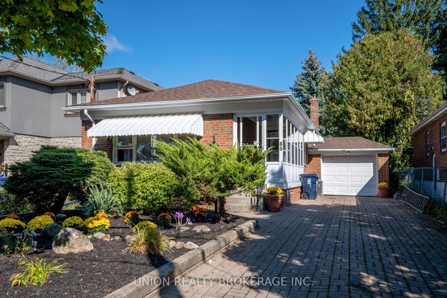 65 Notley Pl, House detached with 3 bedrooms, 3 bathrooms and 3 parking in Toronto ON | Image 1