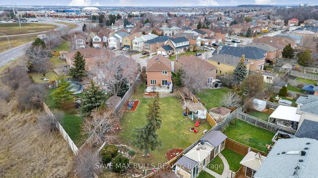 22 Natalie Crt, House detached with 4 bedrooms, 4 bathrooms and 4 parking in Brampton ON | Image 31