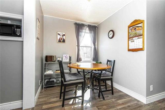 315 Welland St, House detached with 2 bedrooms, 3 bathrooms and 5 parking in Port Colborne ON | Image 3