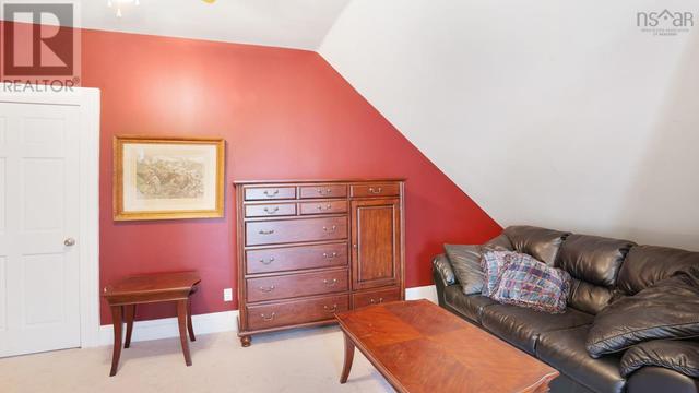 419 Main Street, House detached with 5 bedrooms, 3 bathrooms and null parking in Queens NS | Image 39