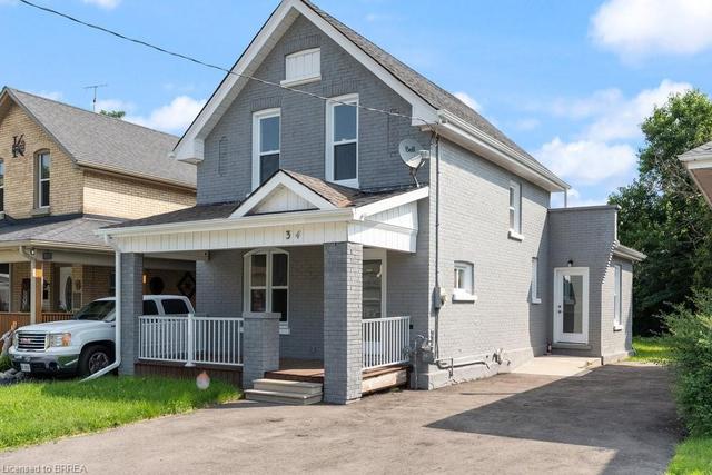 34 Ontario Street, House detached with 3 bedrooms, 2 bathrooms and 4 parking in Brantford ON | Image 1