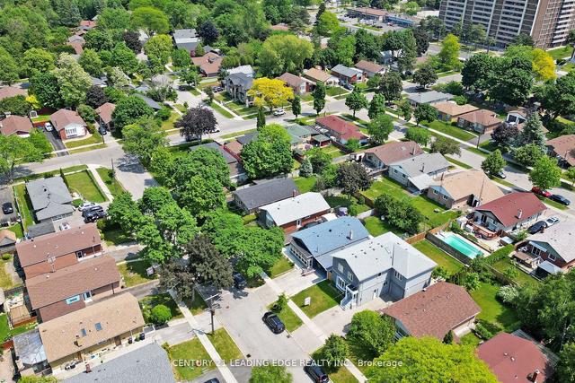 23 Caddy Dr, House detached with 5 bedrooms, 6 bathrooms and 5 parking in Toronto ON | Image 34