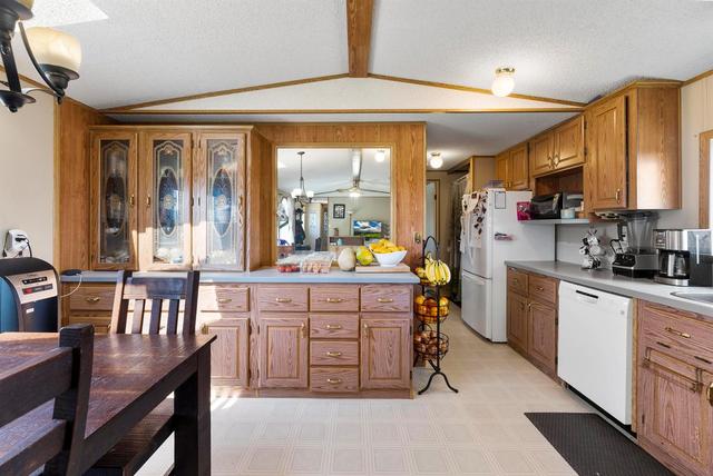 48057 Highway 21, House detached with 3 bedrooms, 2 bathrooms and null parking in Camrose County AB | Image 14