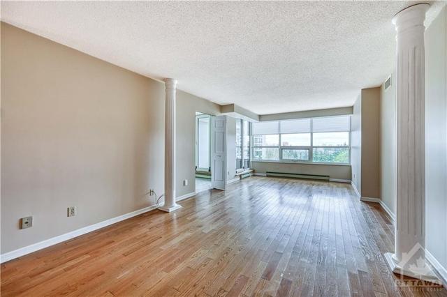 503 - 1510 Riverside Drive, Condo with 2 bedrooms, 2 bathrooms and 1 parking in Ottawa ON | Image 3