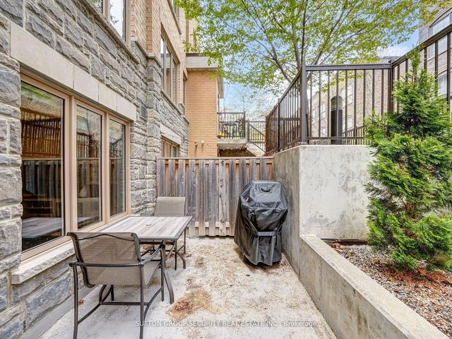 137 - 11 Foundry Ave, Townhouse with 2 bedrooms, 2 bathrooms and 1 parking in Toronto ON | Image 18