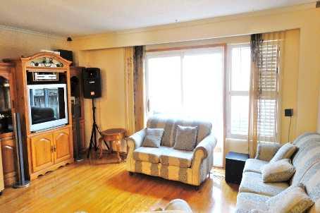 103 - 451 Military Tr, Townhouse with 3 bedrooms, 3 bathrooms and 1 parking in Toronto ON | Image 2