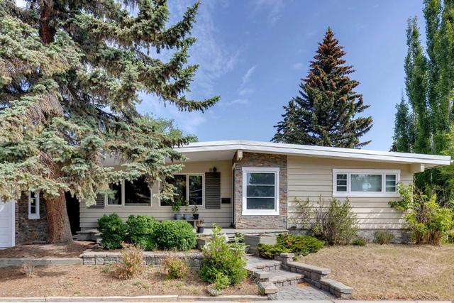 4436 Vandergrift Crescent Nw, House detached with 4 bedrooms, 2 bathrooms and 2 parking in Calgary AB | Image 2