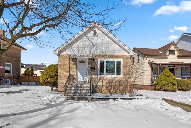 25 Almond Street, House detached with 2 bedrooms, 1 bathrooms and null parking in St. Catharines ON | Image 12