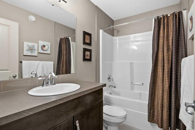 235 Cranarch Landing Se, House detached with 3 bedrooms, 2 bathrooms and 4 parking in Calgary AB | Image 36