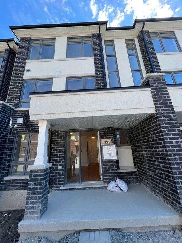 0029 - 1385 Bradenton Path, House attached with 3 bedrooms, 3 bathrooms and 2 parking in Oshawa ON | Image 1