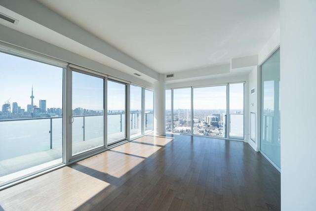 3802 - 65 St Mary St, Condo with 2 bedrooms, 2 bathrooms and 1 parking in Toronto ON | Image 16