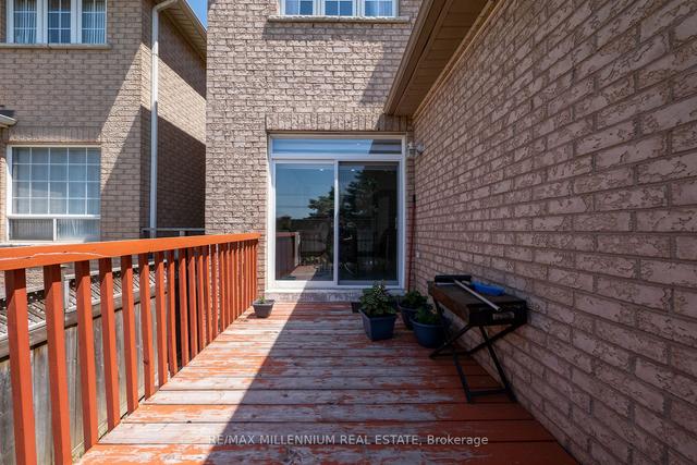 46 Kanashiro St, House detached with 3 bedrooms, 4 bathrooms and 6 parking in Brampton ON | Image 32