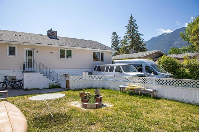 329 Big Horn Street, House detached with 5 bedrooms, 3 bathrooms and 6 parking in Banff AB | Image 18