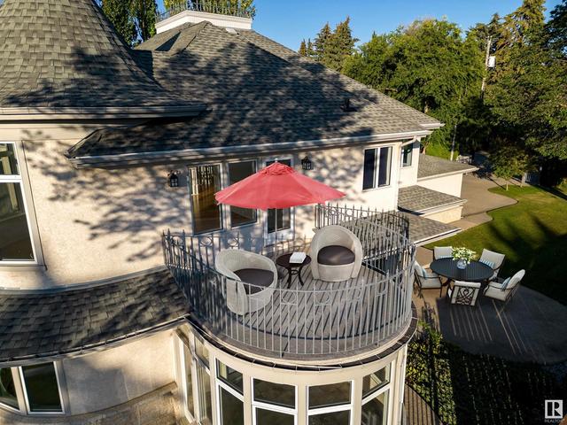 9009 Saskatchewan Dr Nw, House detached with 5 bedrooms, 4 bathrooms and null parking in Edmonton AB | Image 25