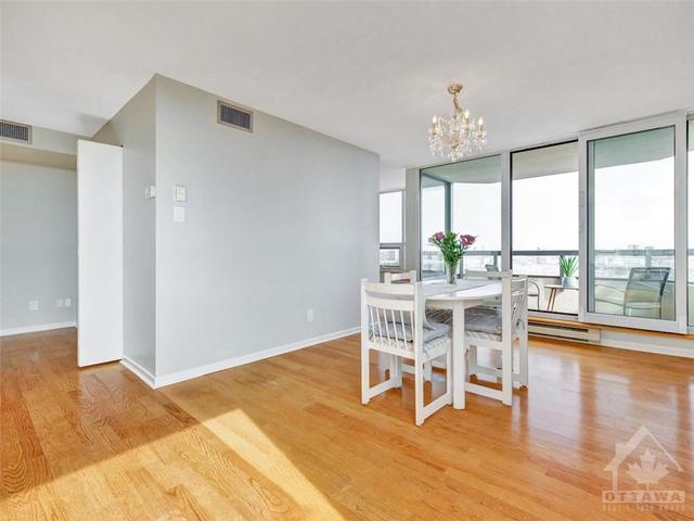 1503 - 1500 Riverside Drive, Condo with 2 bedrooms, 2 bathrooms and 1 parking in Ottawa ON | Image 12