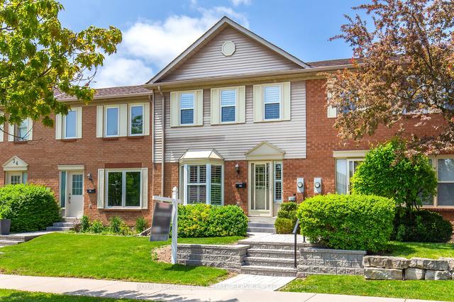 32 - 415 River Oaks Blvd W, Townhouse with 3 bedrooms, 2 bathrooms and 2 parking in Oakville ON | Image 1