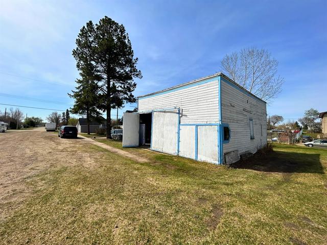 5014 47 Street, House detached with 3 bedrooms, 1 bathrooms and 2 parking in Lacombe County AB | Image 29