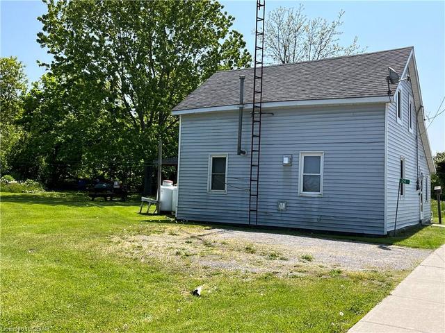 24 Wellington Avenue, House detached with 3 bedrooms, 1 bathrooms and null parking in Prince Edward County ON | Image 26