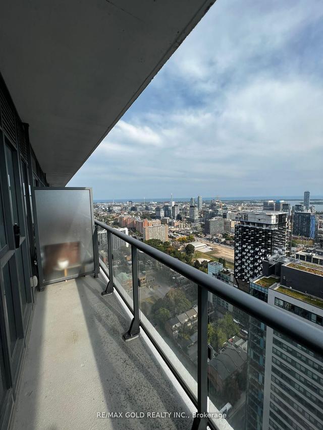 3902 - 159 Dundas St E, Condo with 1 bedrooms, 1 bathrooms and 0 parking in Toronto ON | Image 1