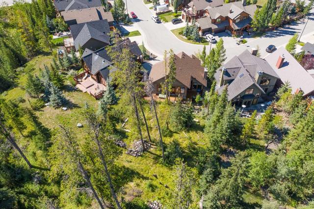 219 Eagle Point, House detached with 5 bedrooms, 4 bathrooms and 4 parking in Canmore AB | Image 41